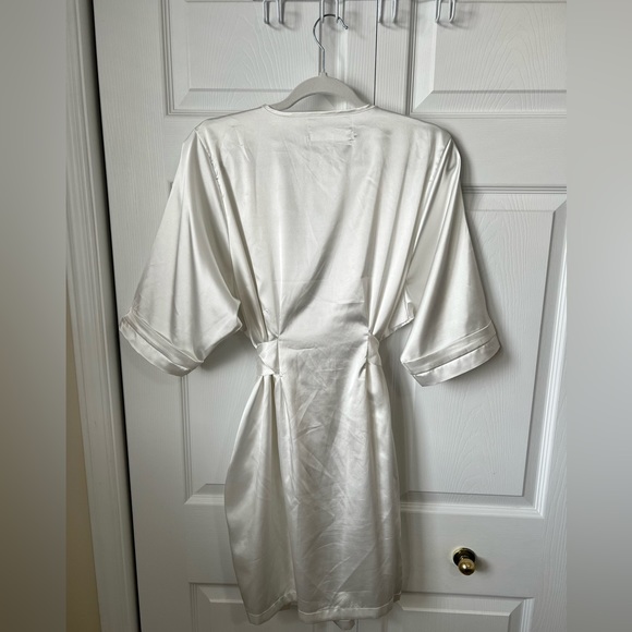 Sale! White Satin Robe - Picture 3 of 10
